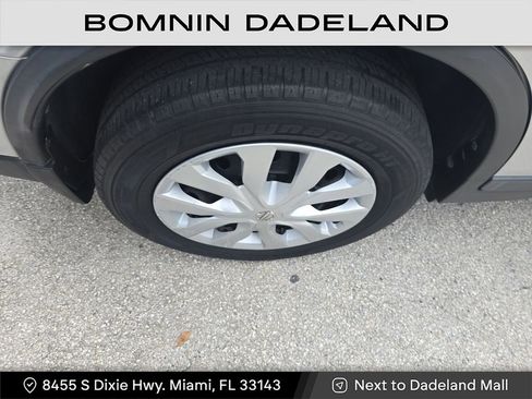 Used 2014 Nissan Rogue S image 15