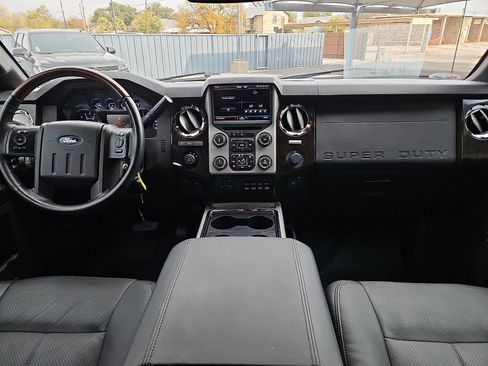 Used 2016 Ford F250 Platinum w/ FX4 Off-Road Package image 10