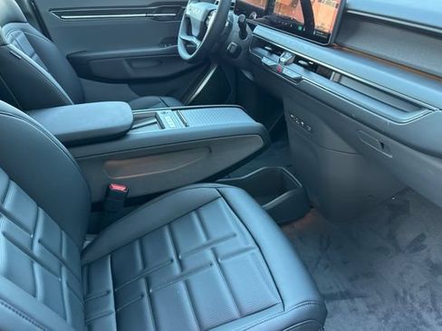 New 2026 Kia EV9 Land w/ Nightfall Edition Package AWD/4WD image 19