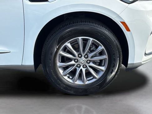 Used 2024 Buick Enclave Essence FWD image 26