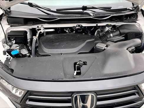 Used 2024 Honda Odyssey Sport image 32