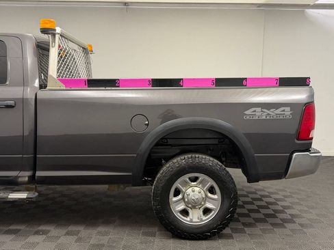 Used 2018 RAM 2500 Tradesman w/ Chrome Appearance Group AWD/4WD image 24