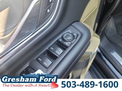 Used 2023 Chevrolet Tahoe RST w/ Luxury Package AWD/4WD image 19