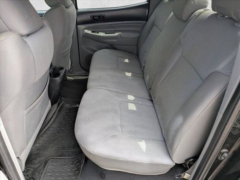 Used 2012 Toyota Tacoma 4x4 Double Cab image 17