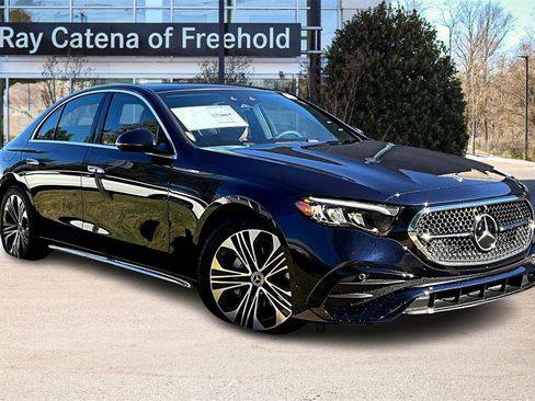 New 2026 Mercedes-Benz E 350 4MATIC Sedan image 2