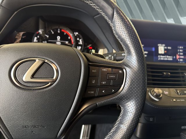 Used 2018 Lexus LS 500 F Sport w/ Accessory Package (Z2) RWD image 16