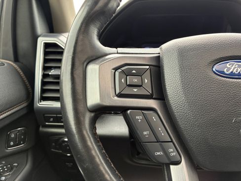 Used 2019 Ford Expedition Platinum image 29