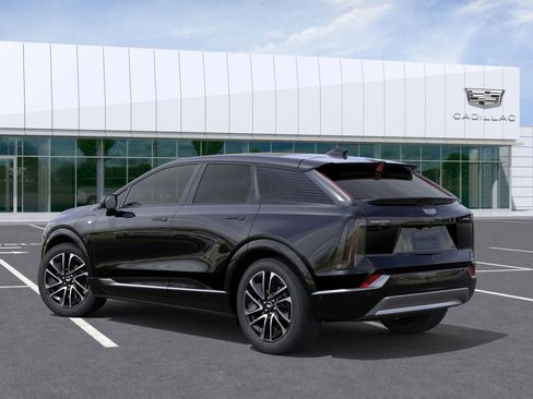 New 2025 Cadillac Optiq Sport 1 image 27