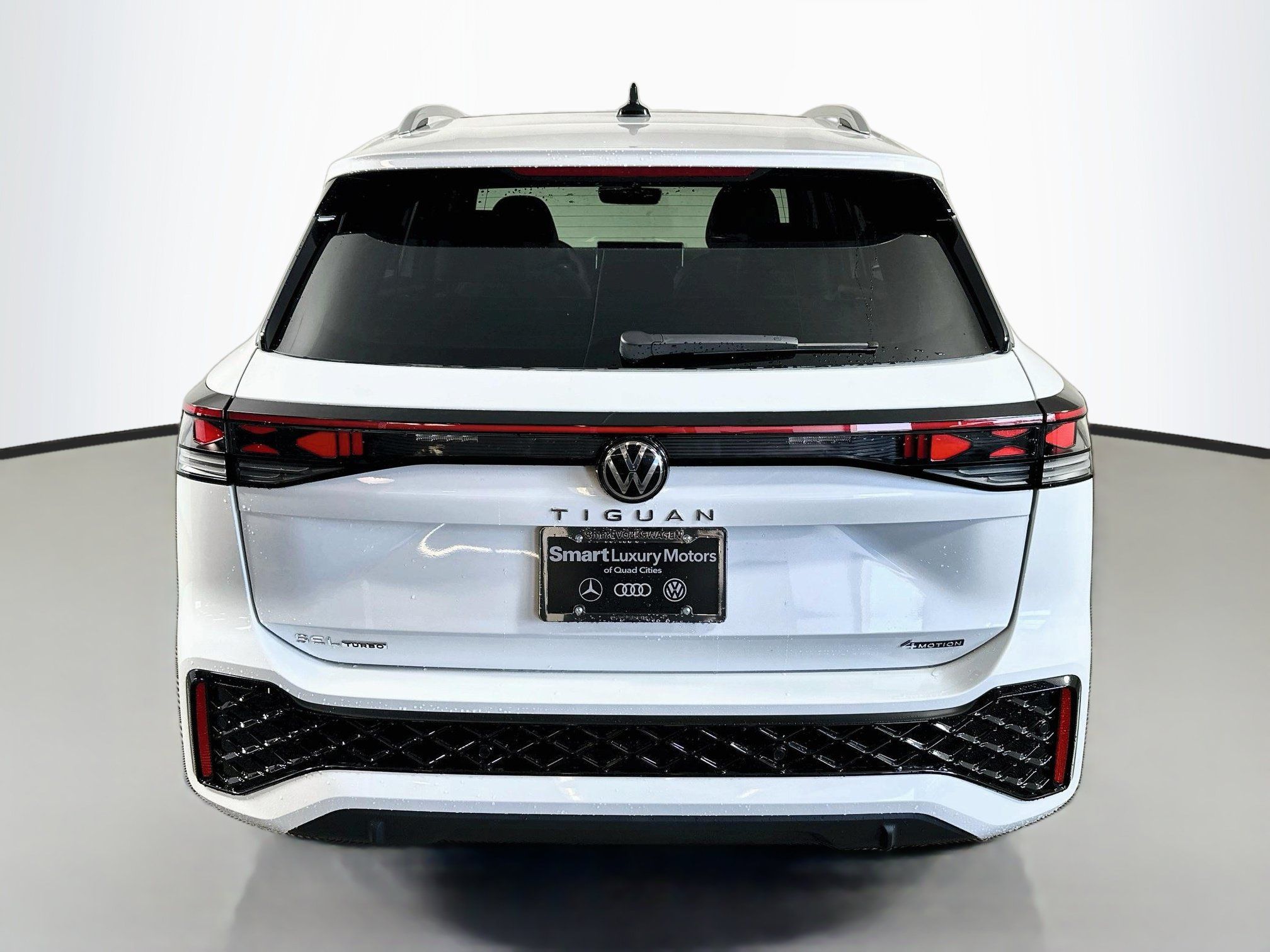 New 2026 Volkswagen Tiguan SEL R-Line AWD/4WD image 6