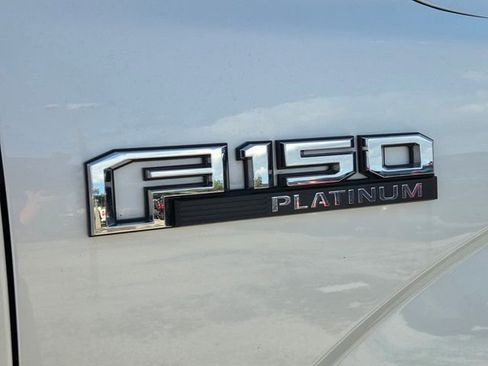 Used 2018 Ford F150 Platinum w/ Equipment Group 701A Luxury RWD image 5