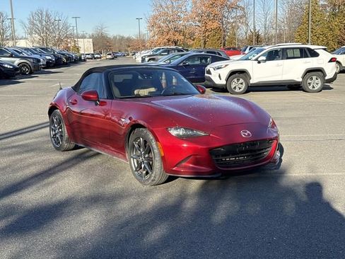 Used 2017 MAZDA MX-5 Miata Grand Touring w/ Interior Package image 1