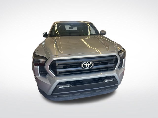 Used 2024 Toyota Tacoma SR5 AWD/4WD image 3
