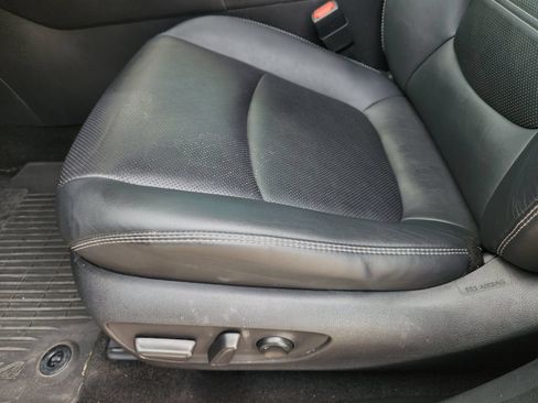 Certified 2021 Toyota RAV4 Limited w/ Limited Grade Weather Package AWD/4WD image 26