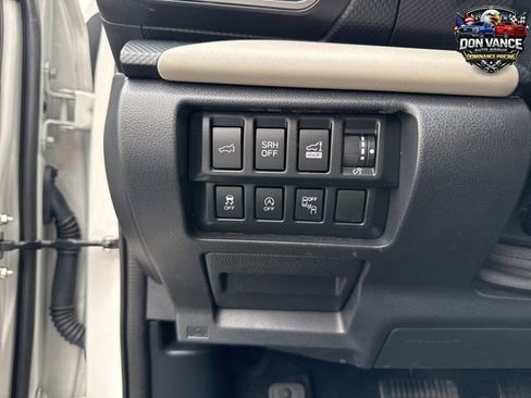 Used 2023 Subaru Forester Limited image 13