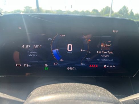 Used 2024 Chevrolet Blazer EV LT AWD/4WD image 7