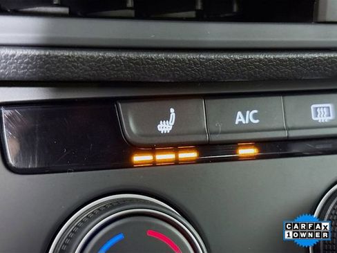 Certified 2024 Volkswagen Jetta Sport image 19