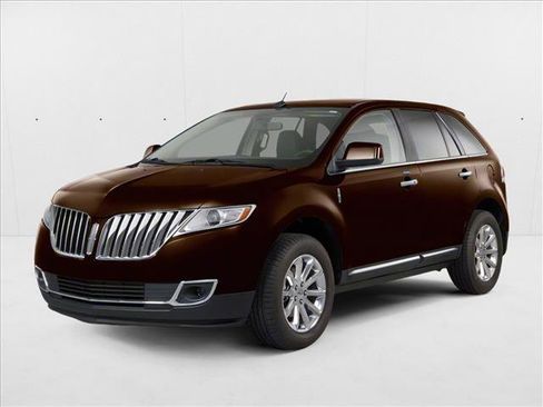 Used 2013 Lincoln MKX FWD image 1