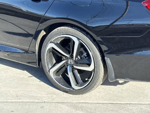 Used 2022 Honda Accord Sport image 8