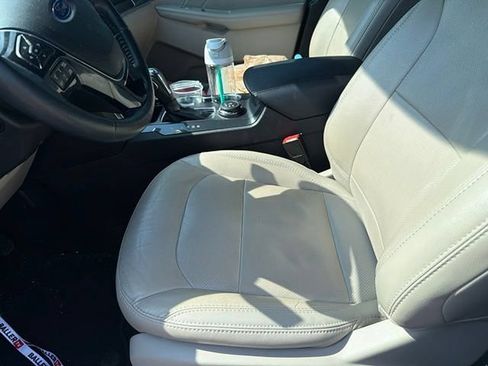 Used 2018 Ford Explorer Limited w/ Ford Safe & Smart Package AWD/4WD image 4