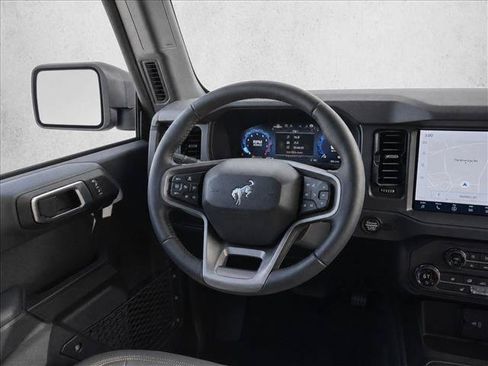 Used 2026 Ford Bronco Badlands AWD/4WD image 25
