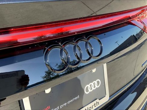 Used 2023 Audi Q8 Prestige w/ Prestige Package image 29