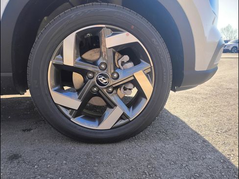 New 2026 Hyundai Venue SEL FWD image 9