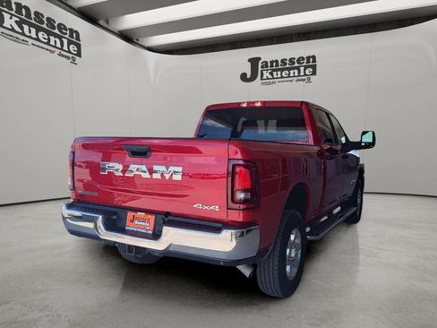 Used 2026 RAM 2500 Big Horn AWD/4WD image 3