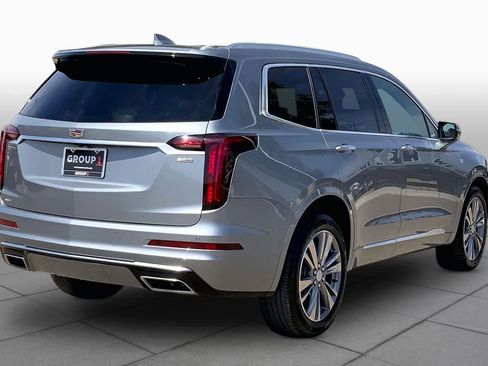 Used 2025 Cadillac XT6 Premium Luxury AWD/4WD image 13