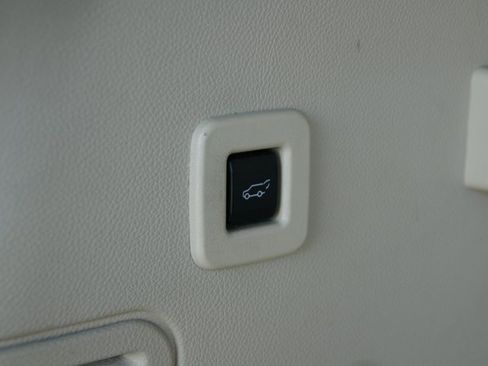 Used 2017 Ford Expedition EL XLT w/ Equipment Group 202A image 33