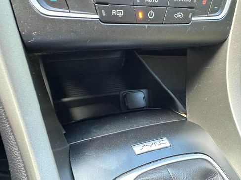 Used 2016 Ford Fusion SE w/ Equipment Group 202A FWD image 36