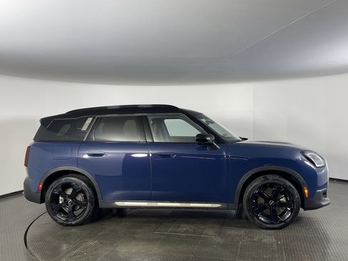 Used 2025 MINI Cooper Countryman S image 4
