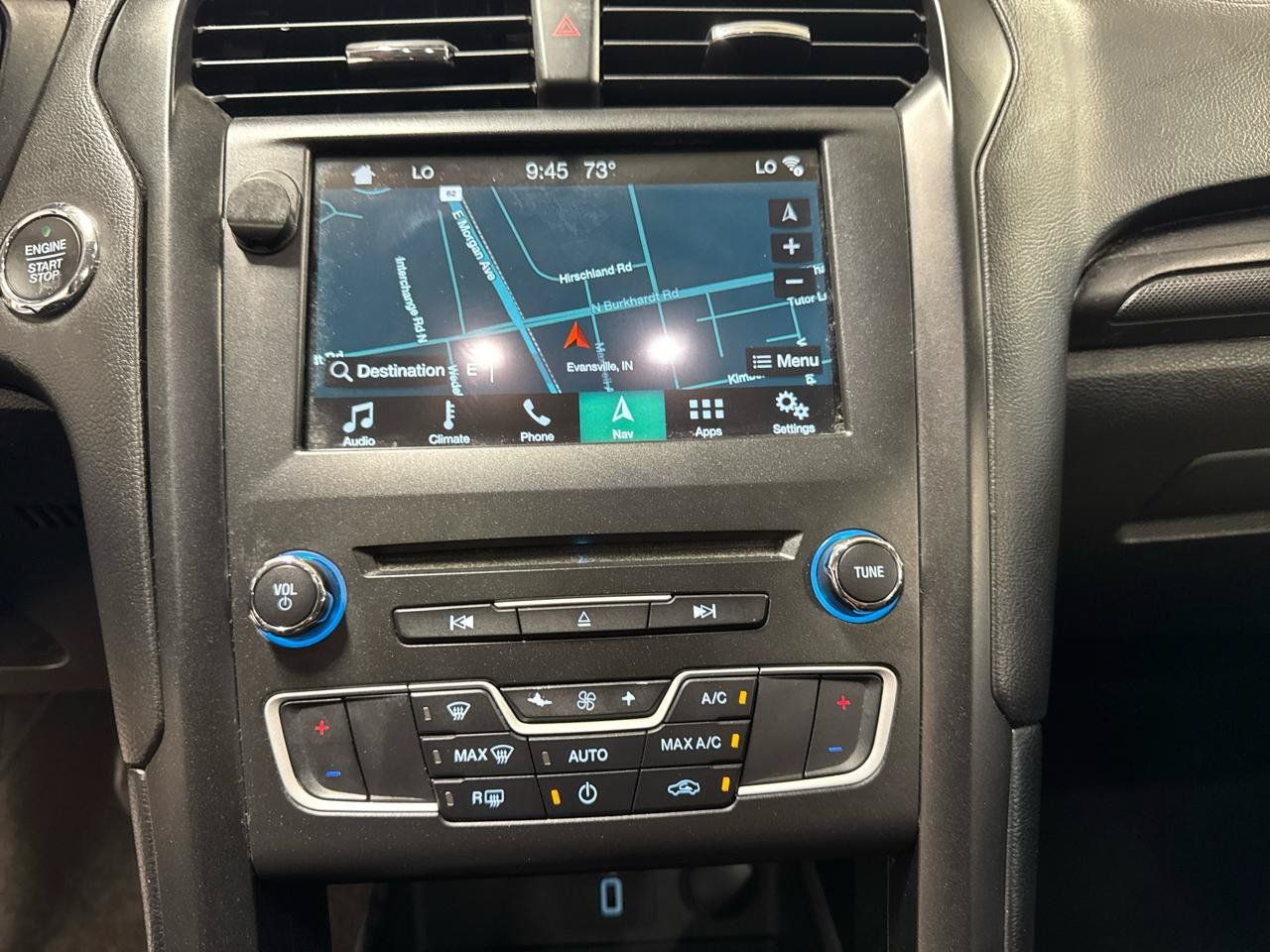 Used 2018 Ford Fusion SE w/ Equipment Group 201A FWD image 23