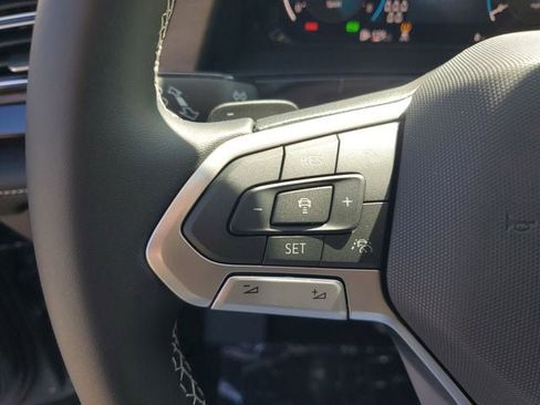 New 2026 Volkswagen Atlas SE FWD image 21