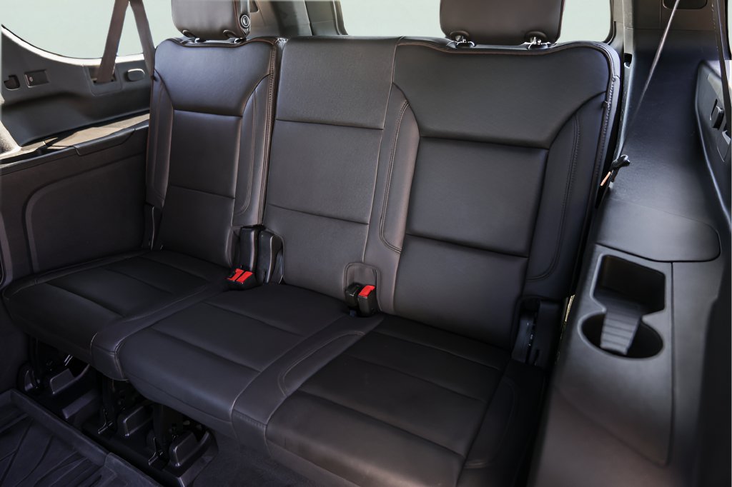 Used 2024 Chevrolet Suburban High Country w/ Premium Package 2 AWD/4WD image 29