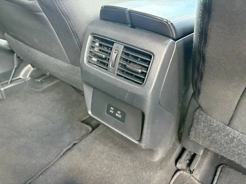 Used 2022 Nissan Rogue SV FWD image 30