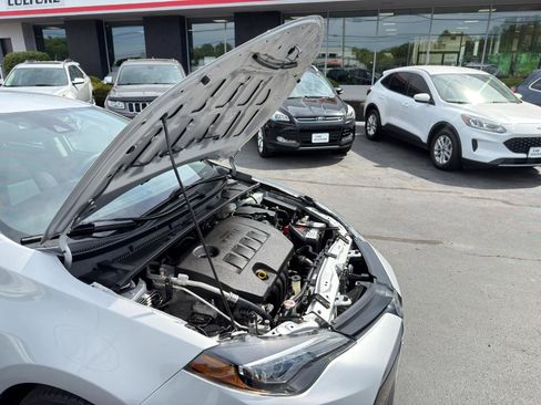 Used 2019 Toyota Corolla LE FWD image 59