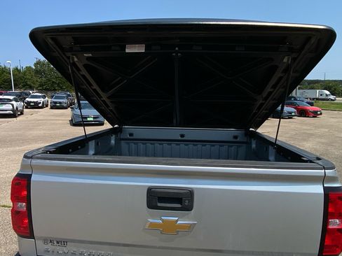 Used 2018 Chevrolet Silverado 1500 LT w/ All Star Edition AWD/4WD image 13