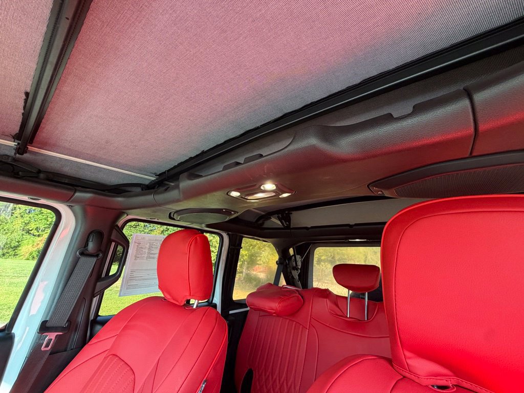 Used 2021 Jeep Wrangler Unlimited Rubicon AWD/4WD image 23