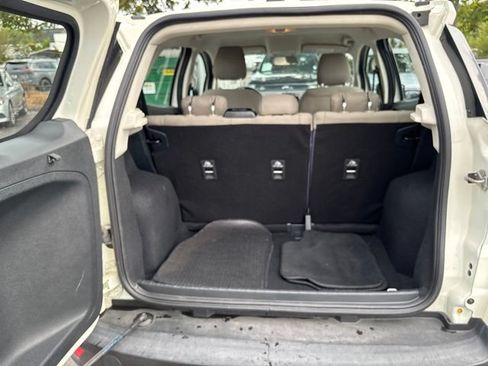 Used 2021 Ford EcoSport S AWD/4WD image 30