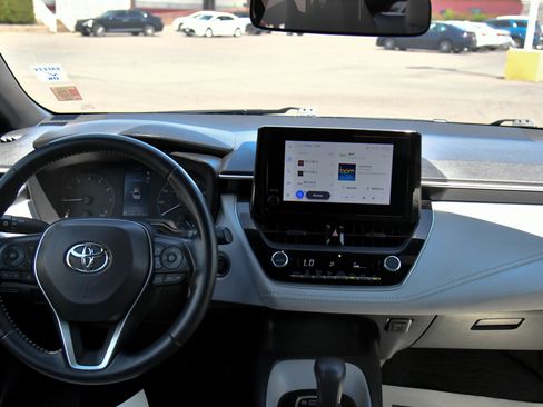 Used 2023 Toyota Corolla SE w/ SE Premium Package FWD image 38