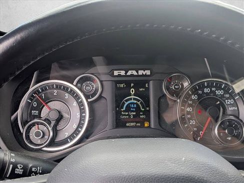 Used 2022 RAM 1500 Big Horn AWD/4WD image 9