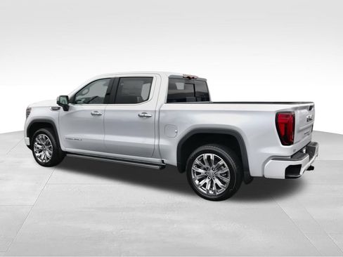 Used 2026 GMC Sierra 1500 Denali AWD/4WD image 6