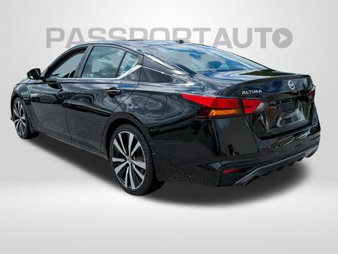 Used 2020 Nissan Altima 2.5 SR FWD image 3