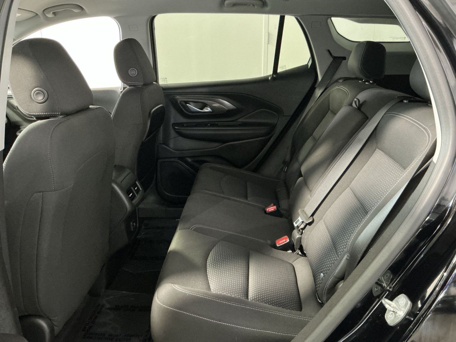 Used 2023 GMC Terrain SLE w/ Driver Convenience Package AWD/4WD image 25