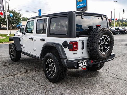 Used 2024 Jeep Wrangler Unlimited Rubicon image 6