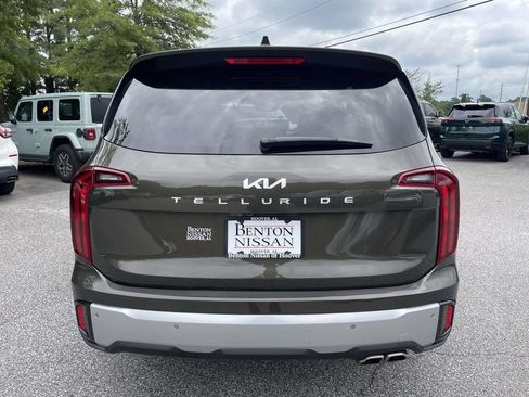 Used 2025 Kia Telluride S FWD image 4