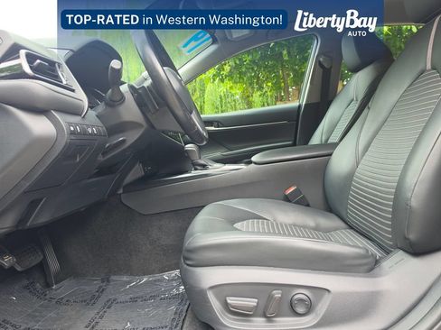 Used 2019 Toyota Camry SE FWD image 9