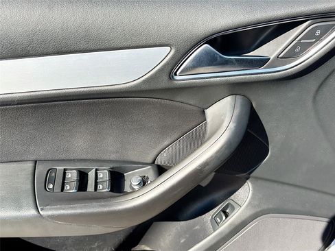 Used 2018 Audi Q3 2.0T Premium image 17