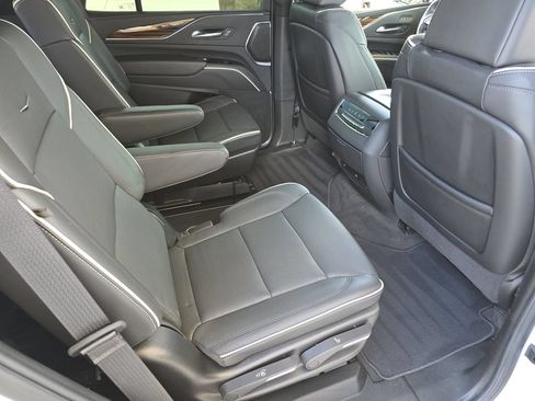 Used 2023 Cadillac Escalade Premium Luxury w/ LPO, Floor Liner Package AWD/4WD image 29