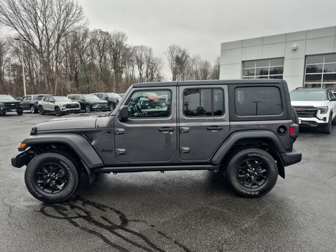 Used 2021 Jeep Wrangler Unlimited Sport image 2
